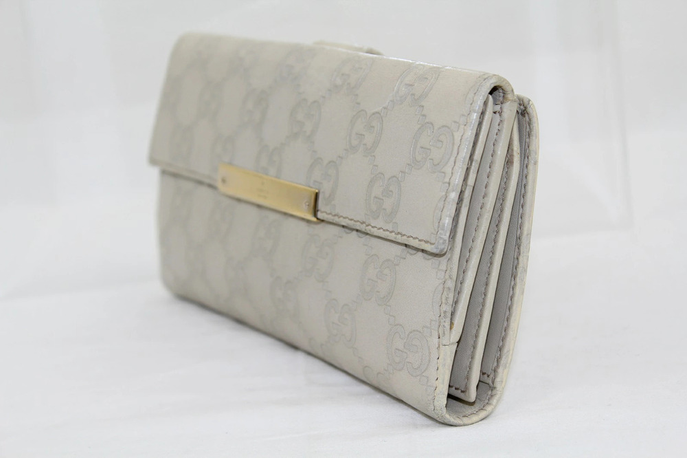 Gucci Long ssima Double Wallet White Leather Closure Snap White